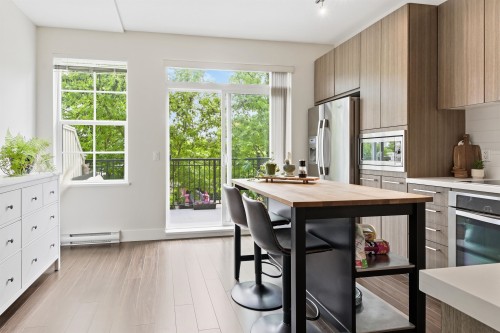 20-3399 151 Street, Surrey, BC - Indoor