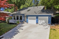 12597 20 Avenue Surrey, BC V4A 6J3