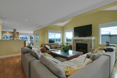 1050 Parker Street, White Rock, BC 