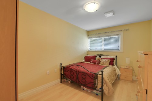 1050 Parker Street, White Rock, BC 
