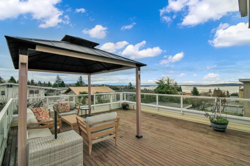 1050 Parker Street, White Rock, BC 