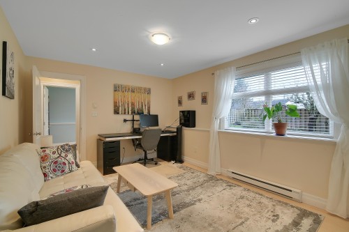 1050 Parker Street, White Rock, BC 