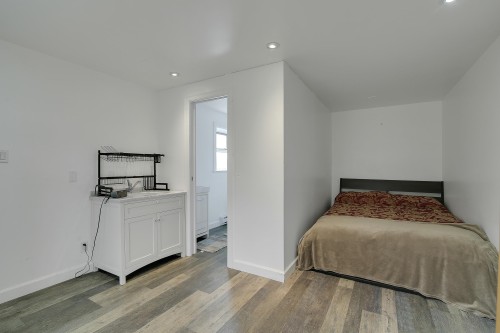 1050 Parker Street, White Rock, BC 