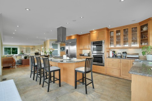 1050 Parker Street, White Rock, BC 
