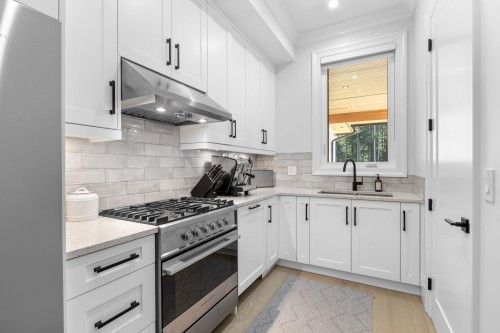 123 208 Street, Langley, BC 