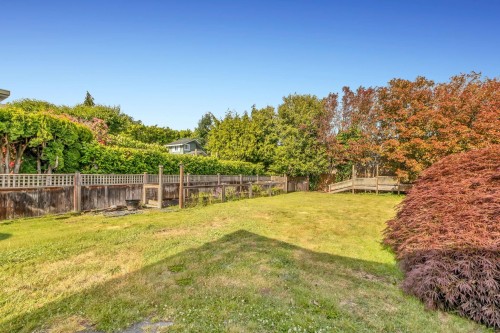 1154 Finlay Street, White Rock, BC 