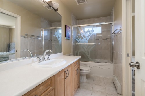 7625 151A Street, Surrey, BC 