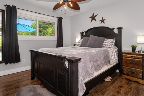 24645 50 Avenue, Langley, BC - Indoor Photo Showing Bedroom