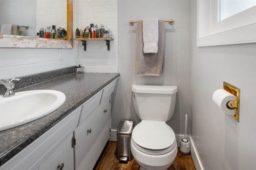 24645 50 Avenue, Langley, BC - Indoor Photo Showing Bathroom