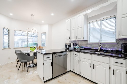 13798 92 Avenue, Surrey, BC 