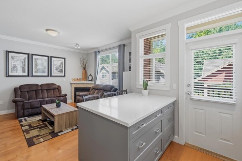 16-15255 36 Avenue, Surrey, BC 