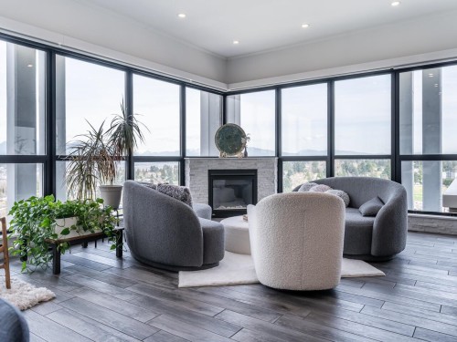 2203-10899 University Drive, Surrey, BC 