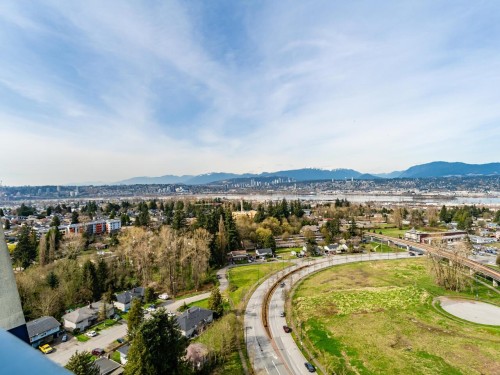 2203-10899 University Drive, Surrey, BC 