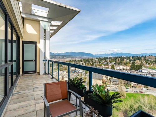 2203-10899 University Drive, Surrey, BC 