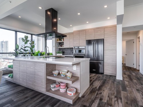 2203-10899 University Drive, Surrey, BC 