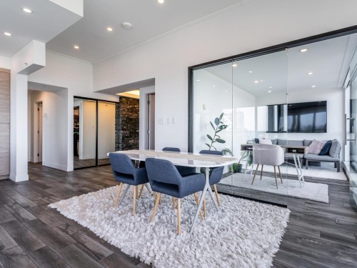 2203-10899 University Drive, Surrey, BC 