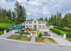 5612 129a Street Surrey, BC V3X 2Z1