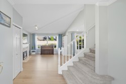 118-15121 19 Avenue Surrey, BC V4A 8J5