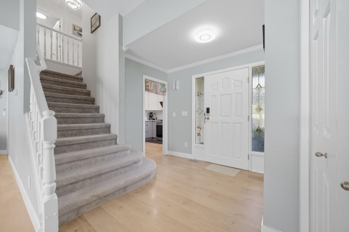 118-15121 19 Avenue, Surrey, BC 