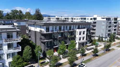 304-13963 105 Boulevard, Surrey, BC 