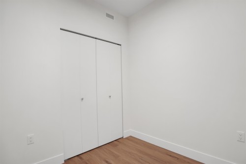 609-15739 Fraser Highway, Surrey, BC 