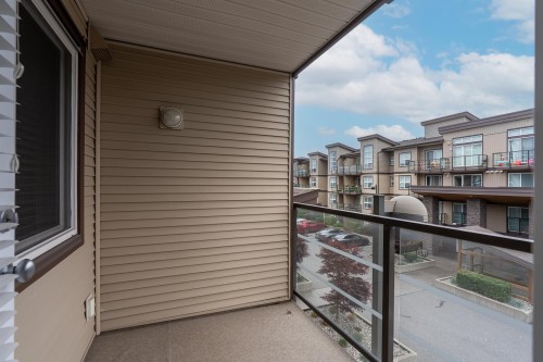 302-30525 Cardinal Avenue, Abbotsford, BC - Outdoor With Balcony With Exterior