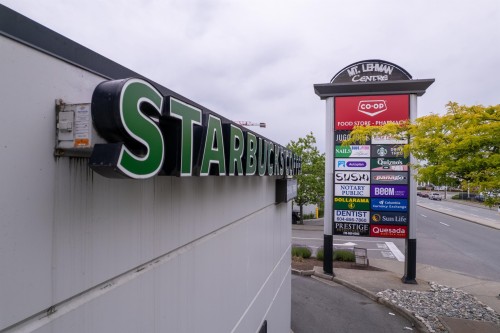 302-30525 Cardinal Avenue, Abbotsford, BC - Outdoor