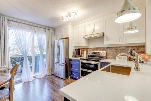 57-8775 161 Street, Surrey, BC - Indoor Photo Showing Kitchen