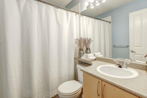 57-8775 161 Street, Surrey, BC - Indoor Photo Showing Bathroom