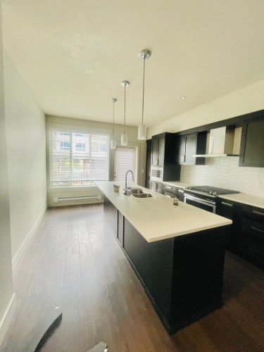 30-14499 64 Avenue, Surrey, BC 