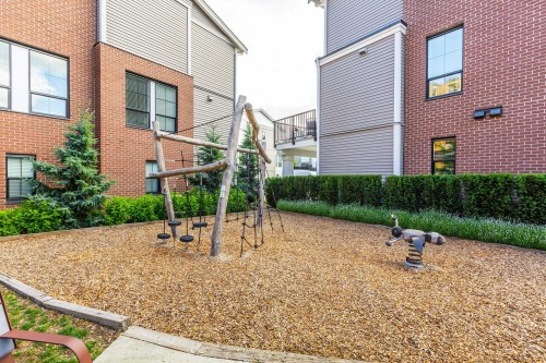 13-2774 Montrose Avenue, Abbotsford, BC 
