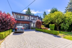 1540 Maple Street White Rock, BC V4B 4N5
