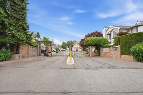 52-9279 122 Street  Surrey, BC V3V 7R6