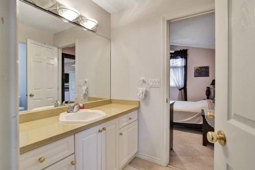 6188 127 Street, Surrey, BC 