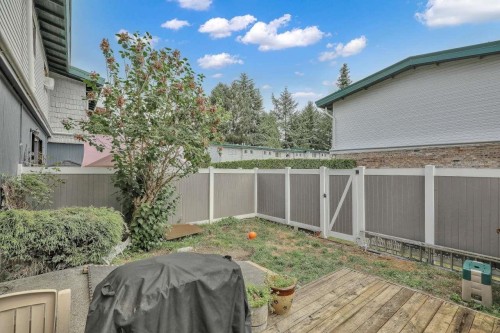 70-10806 152Nd Street, Surrey, BC 
