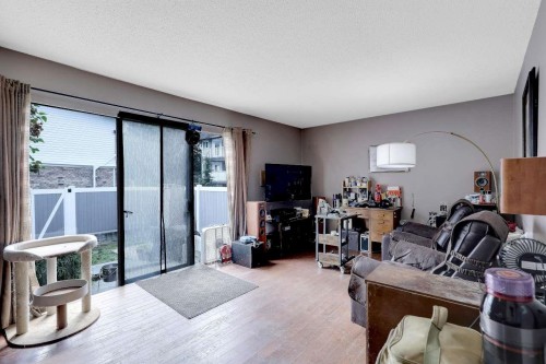 70-10806 152Nd Street, Surrey, BC 