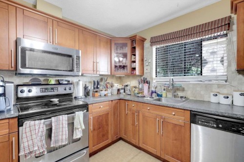 70-10806 152Nd Street, Surrey, BC 