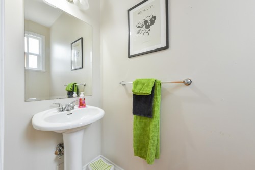 18043 70 Avenue, Surrey, BC 