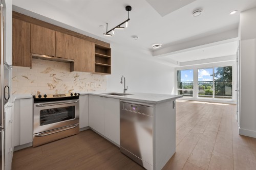 206-2233 156 Street, Surrey, BC 