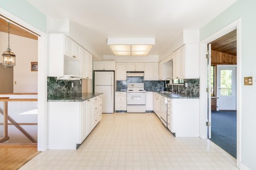 5462 Bakerview Drive, Surrey, BC 
