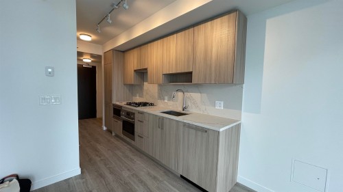 2312-13350 Central Avenue, Surrey, BC 