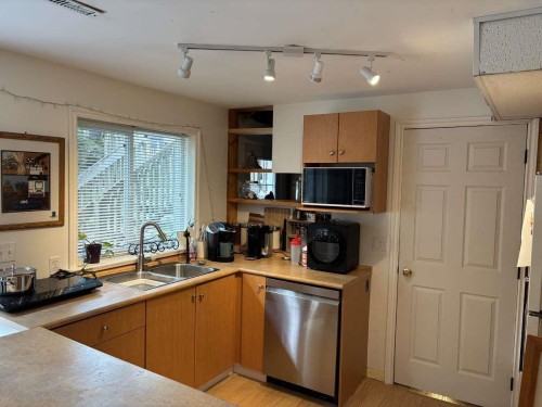 7397 Bates Road, Delta, BC 