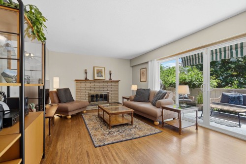 13750 Blackburn Avenue, White Rock, BC 