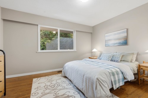 13750 Blackburn Avenue, White Rock, BC 