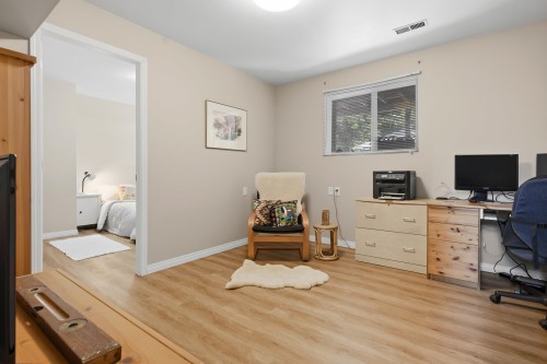 13750 Blackburn Avenue, White Rock, BC 