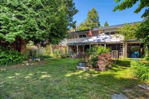 13750 Blackburn Avenue, White Rock, BC 