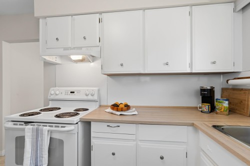 13750 Blackburn Avenue, White Rock, BC 