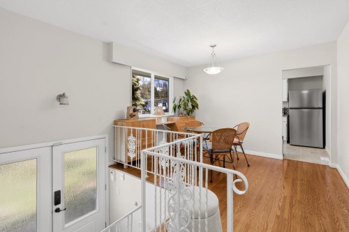 13750 Blackburn Avenue, White Rock, BC 