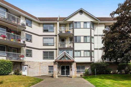 218-5710 201 Street  Langley, BC V3A 8A8