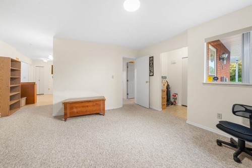 15655 Semiahmoo Avenue, White Rock, BC 